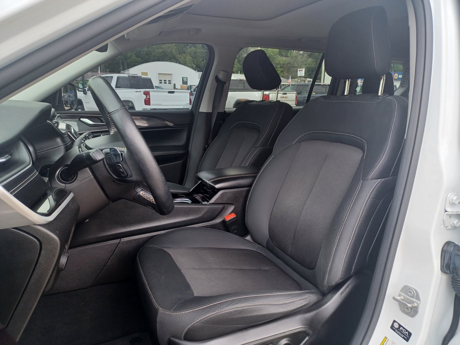 2022 Jeep Grand Cherokee L Laredo
