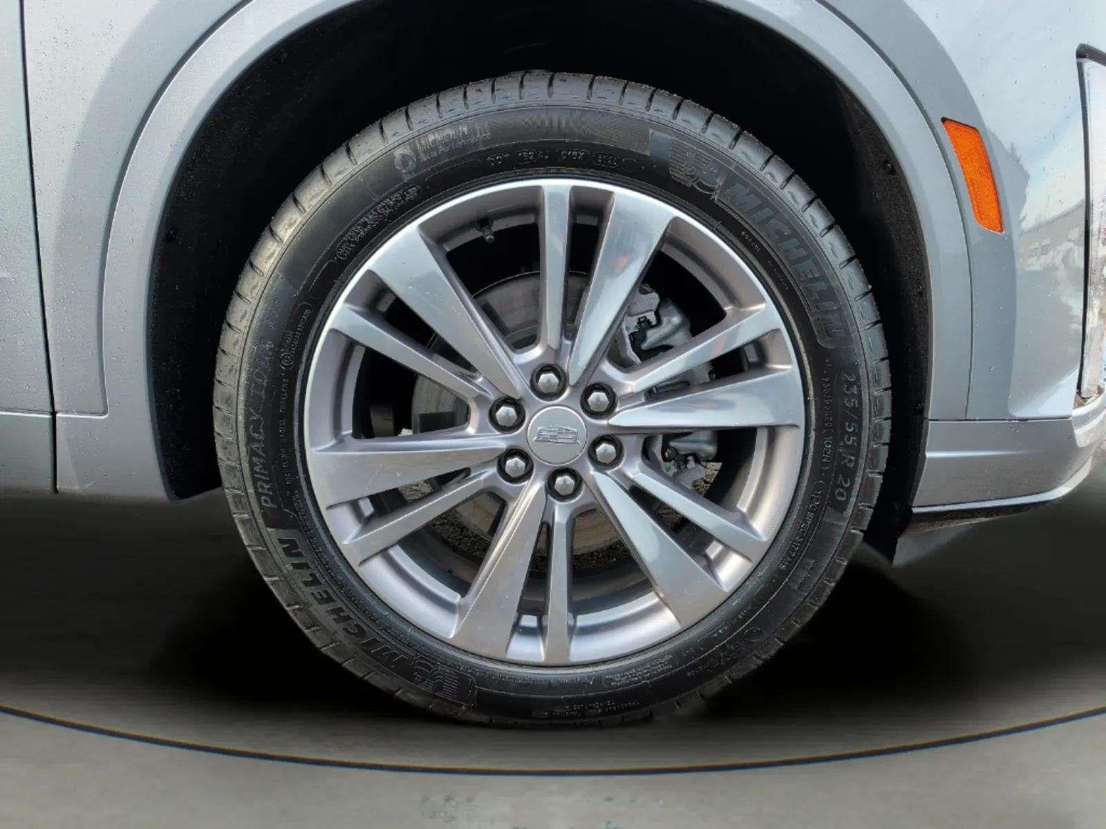 2025 Cadillac XT6 Premium Luxury